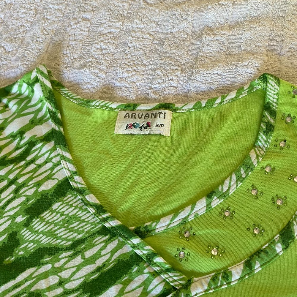 Fun patterned tunic-length t-shirt, - Picture 3 of 15